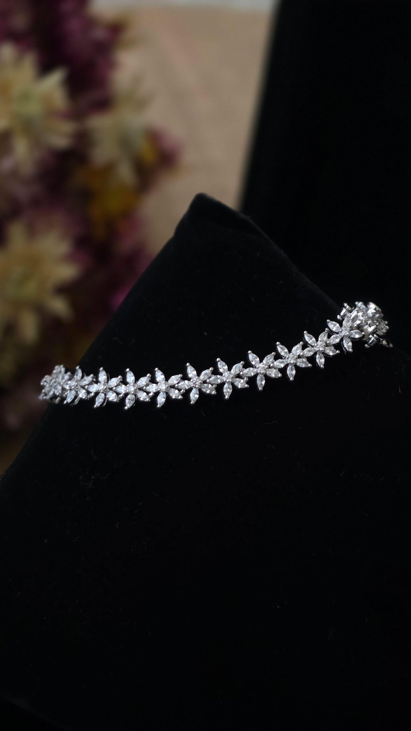 Lora bracelet Thumbnail