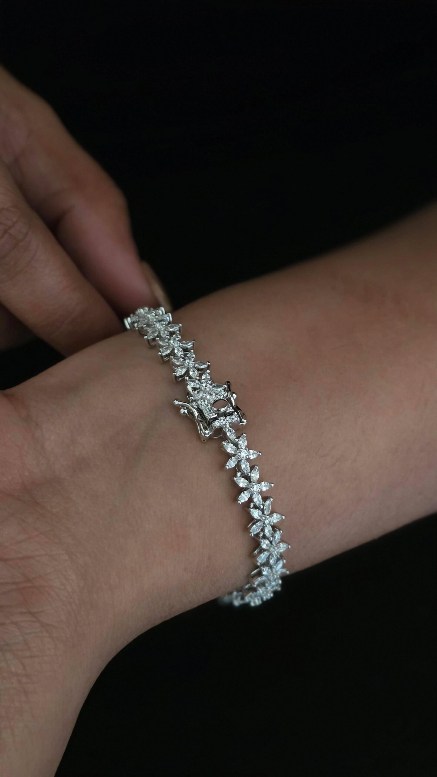 Lora bracelet Thumbnail