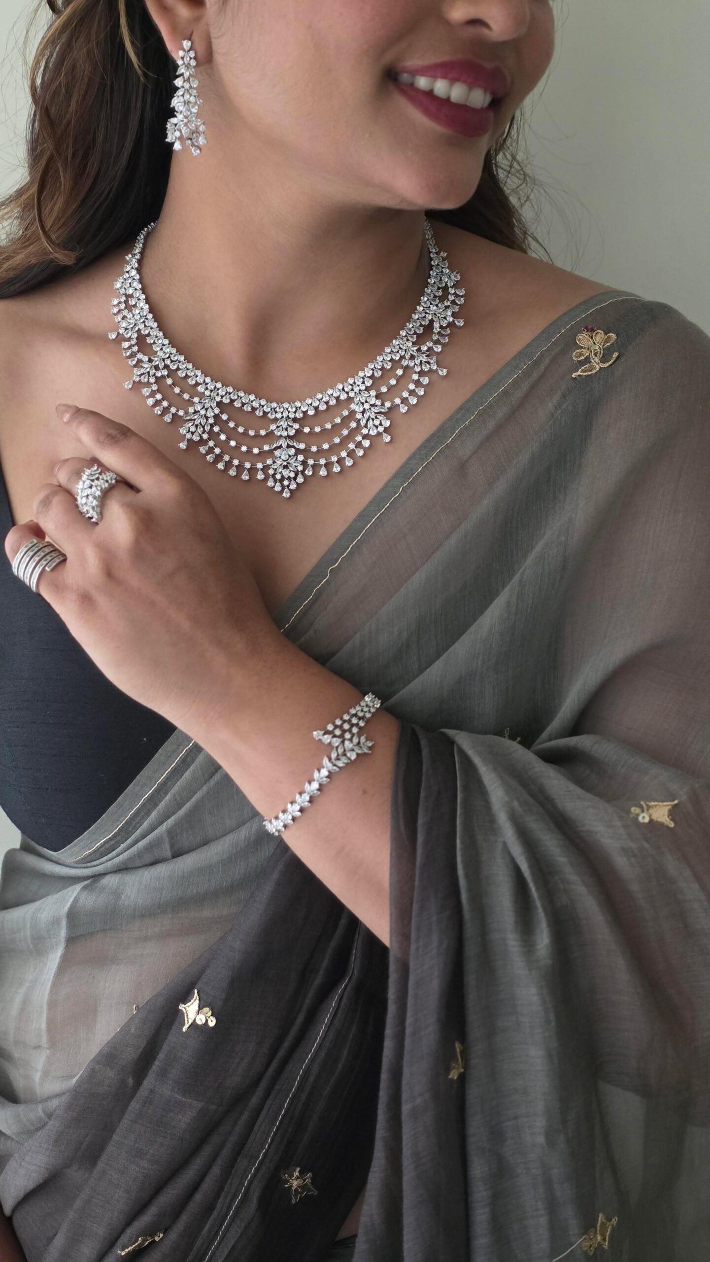 Isabella statement necklace Thumbnail