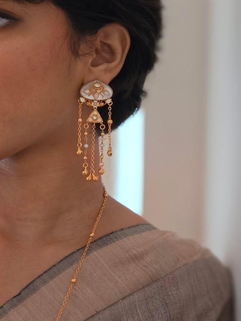 Saachi Handcrafted delicate long necklace Thumbnail
