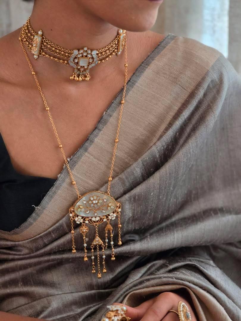 Saachi Handcrafted delicate long necklace Thumbnail
