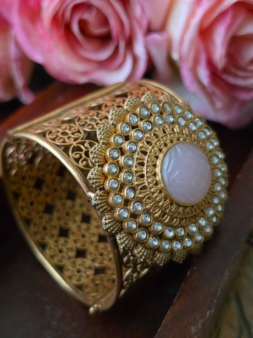 Jaia Handcrafted cuff Thumbnail
