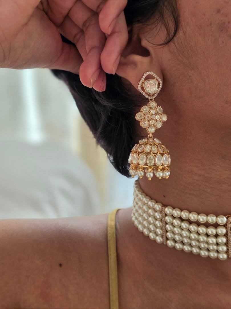 Shriya pearl and polki choker Thumbnail