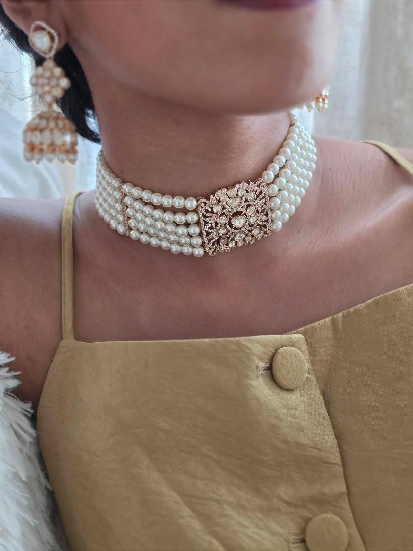 Shriya pearl and polki choker Thumbnail