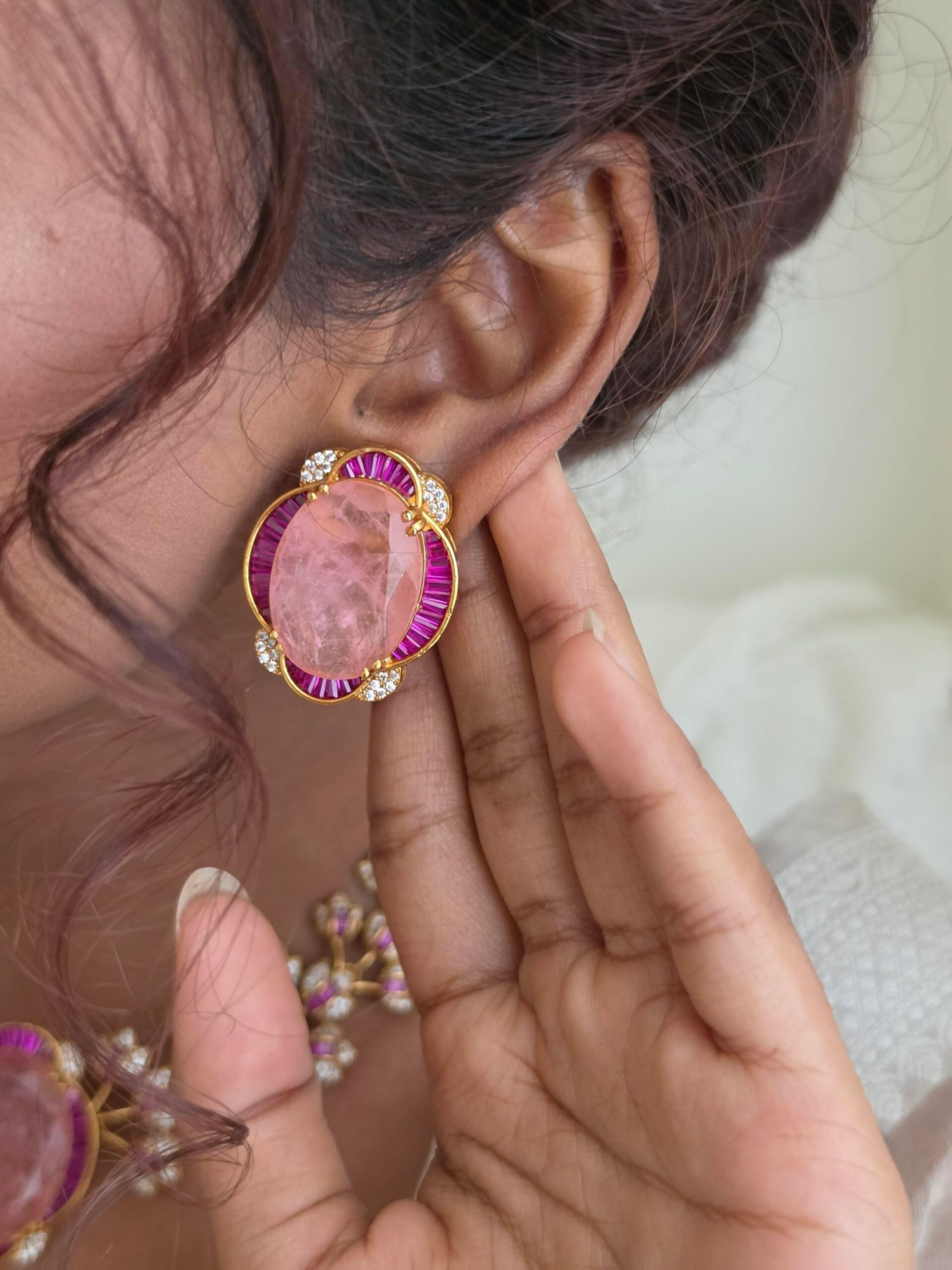 Rossie semi precious quartz necklace Thumbnail