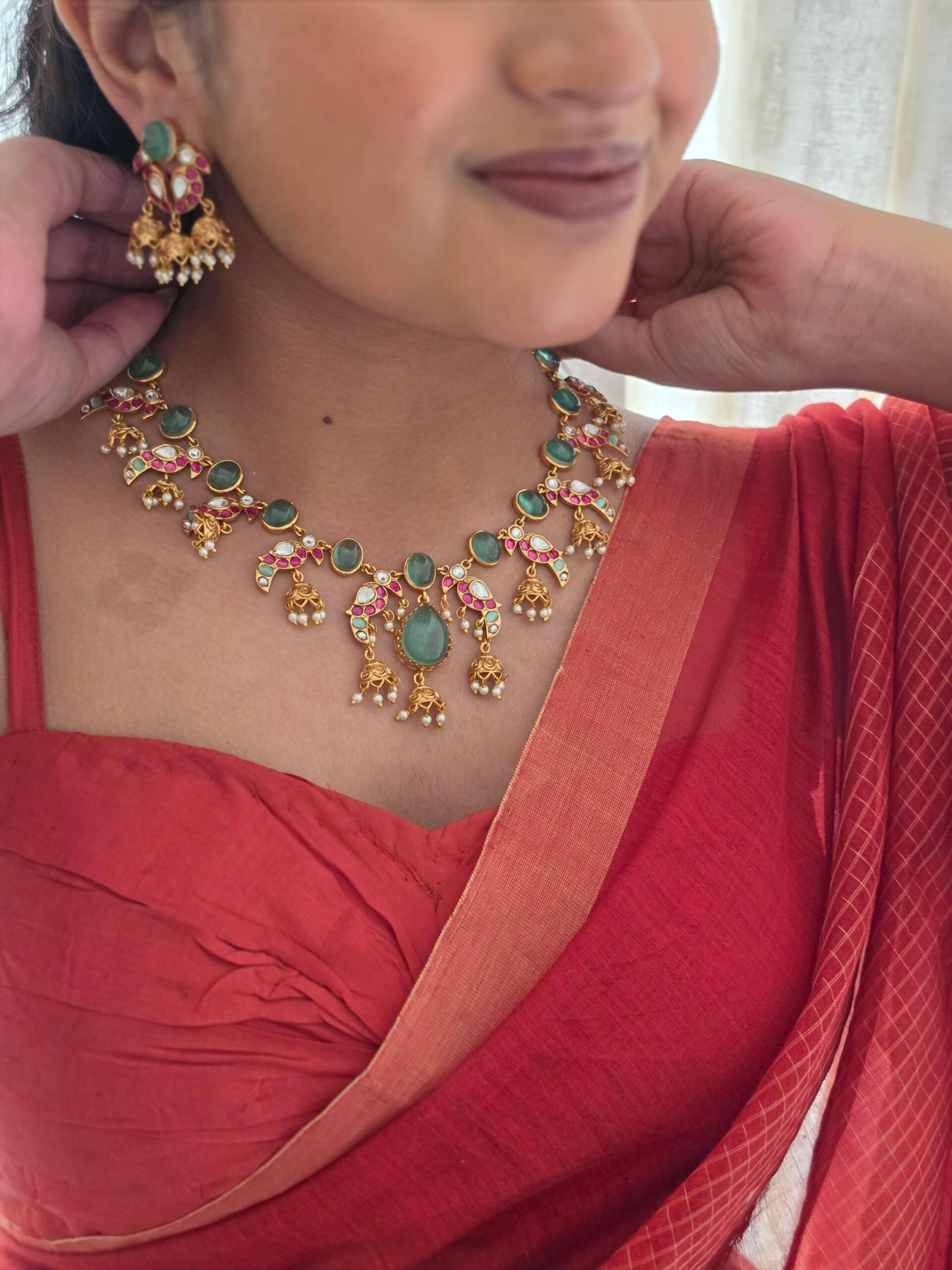 Vaishnavi quartz and polki necklace Thumbnail