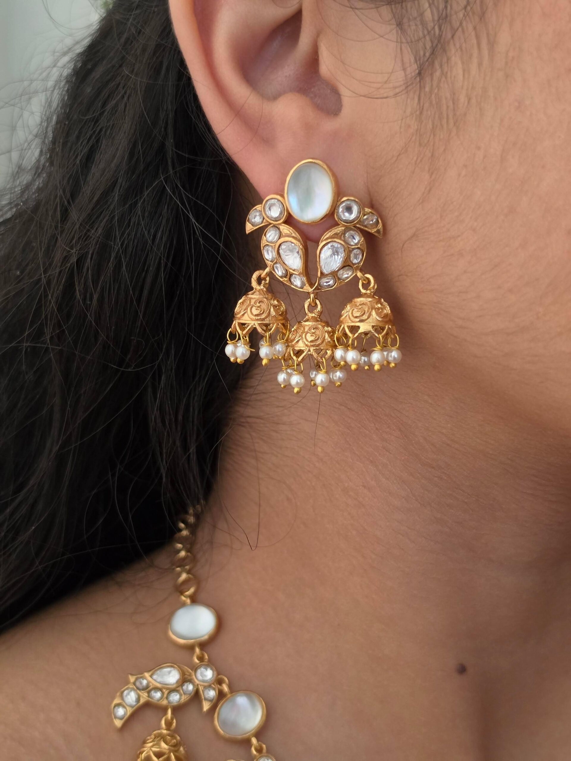 Vaishnavi quartz polki necklace Thumbnail