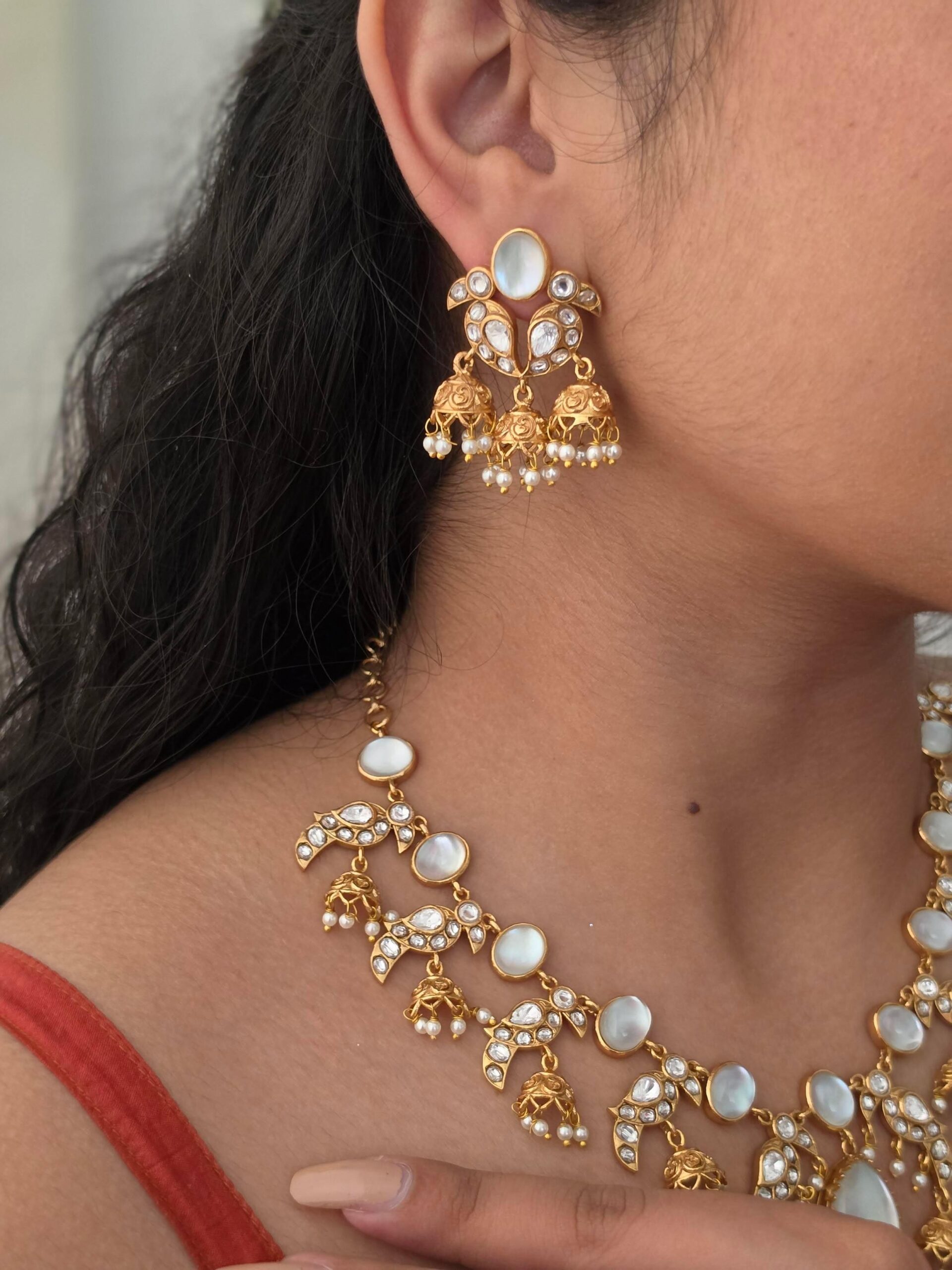Vaishnavi quartz polki necklace Thumbnail