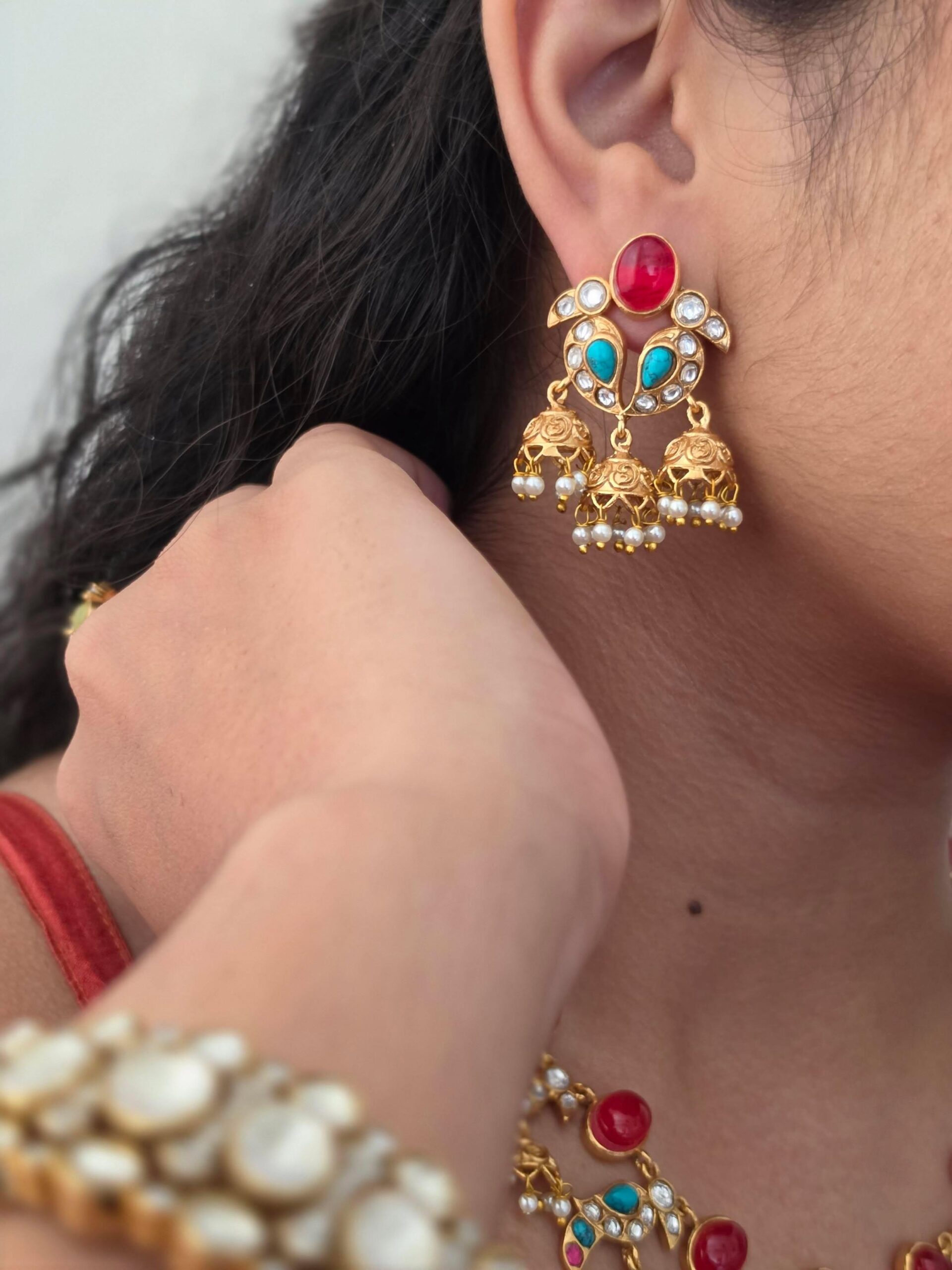 Vaishnavi quartz and polki necklace Thumbnail