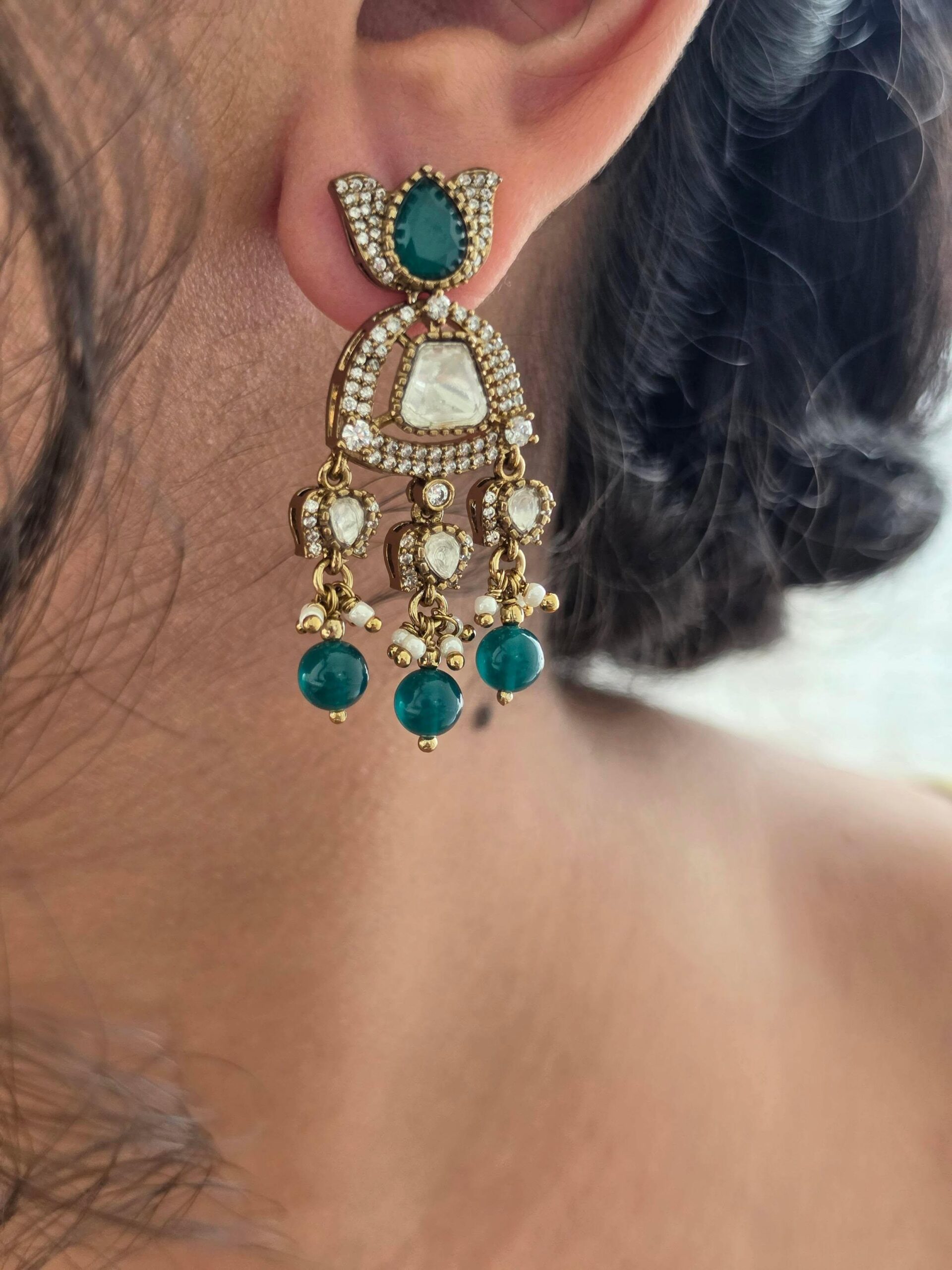 Ishita polki and pearl earrings Thumbnail