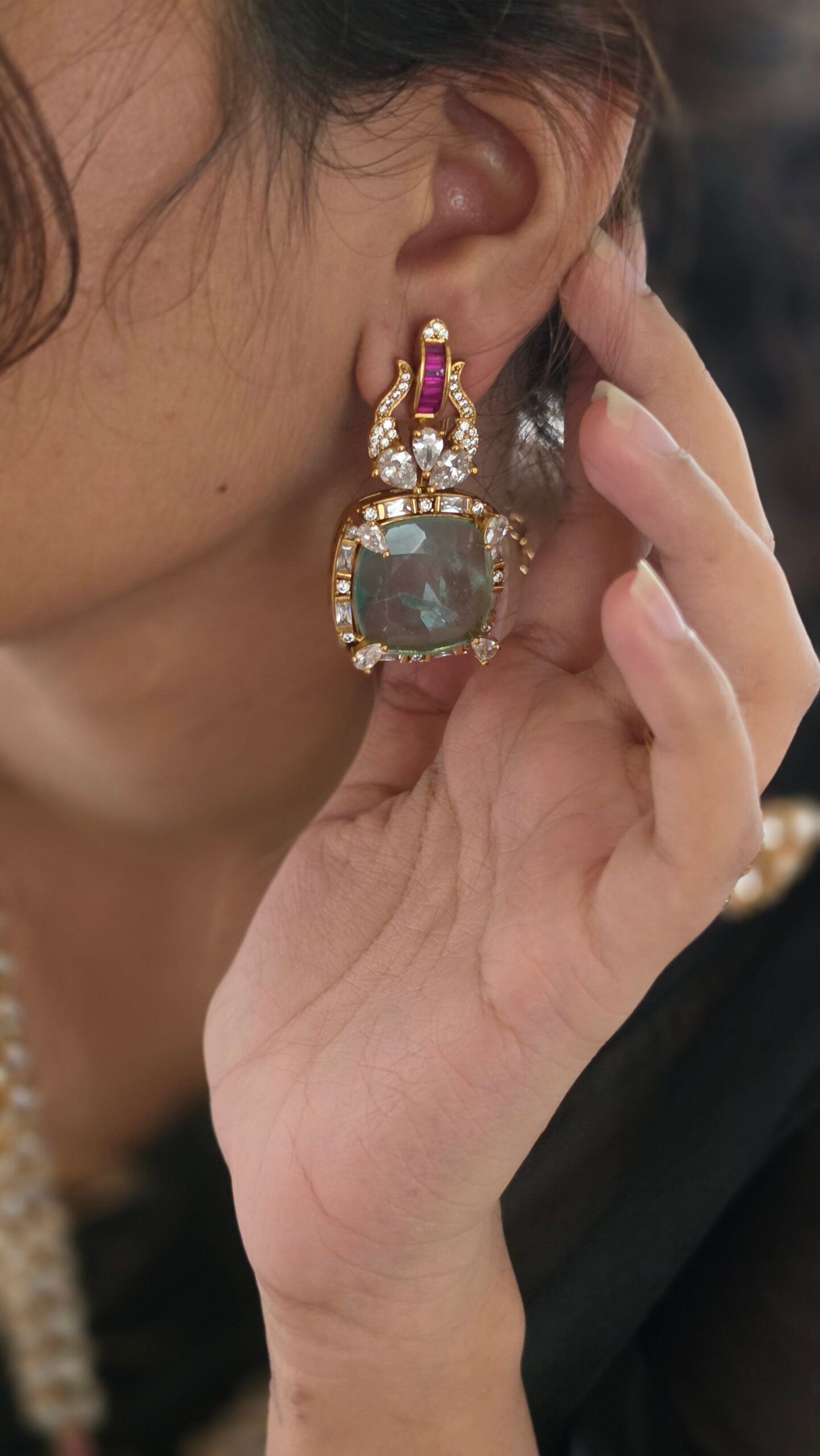 Rajasi semi precious quartz necklace Thumbnail