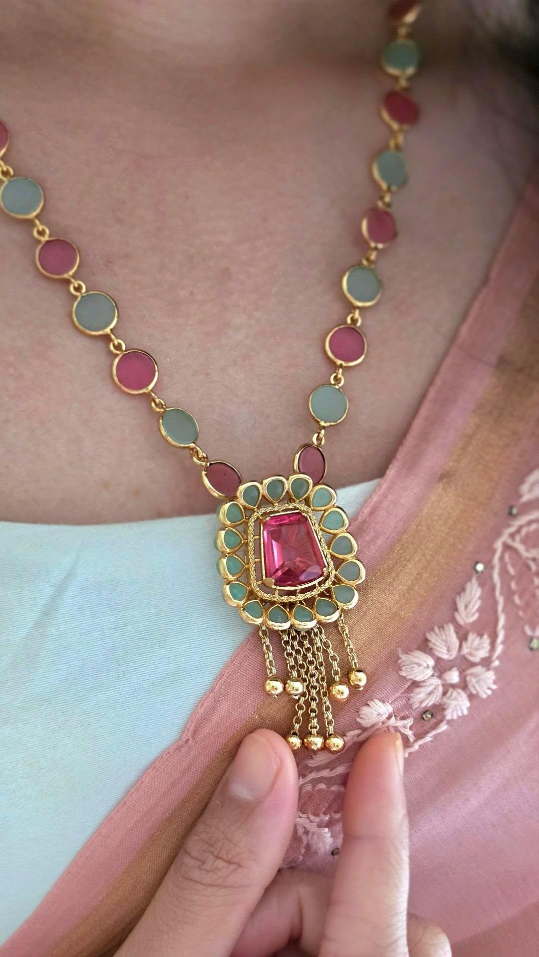 Mariam delicate necklace Thumbnail