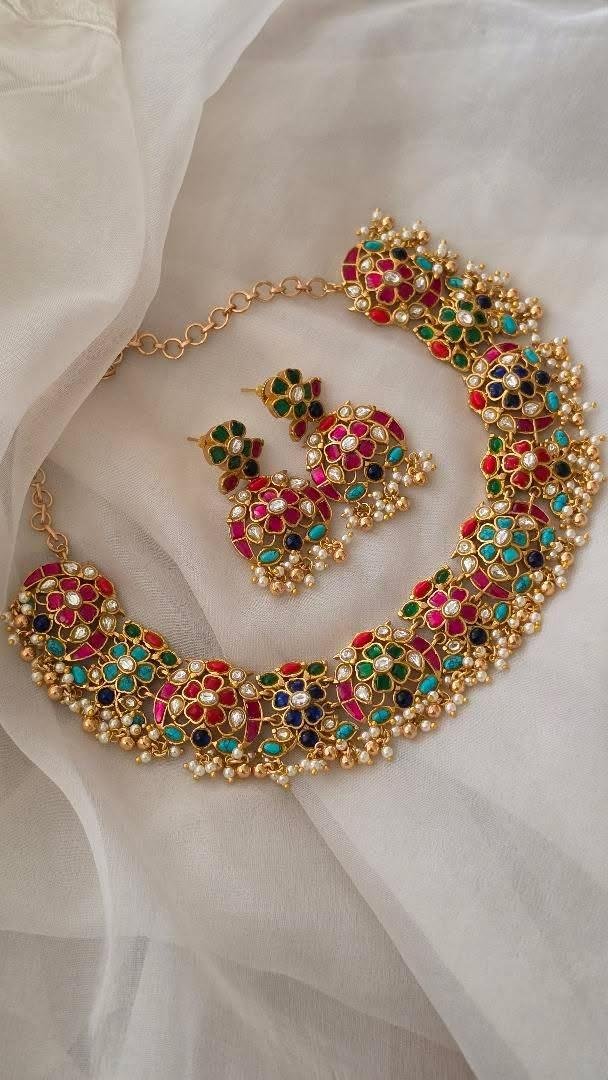 Viana handcrafted necklace Thumbnail