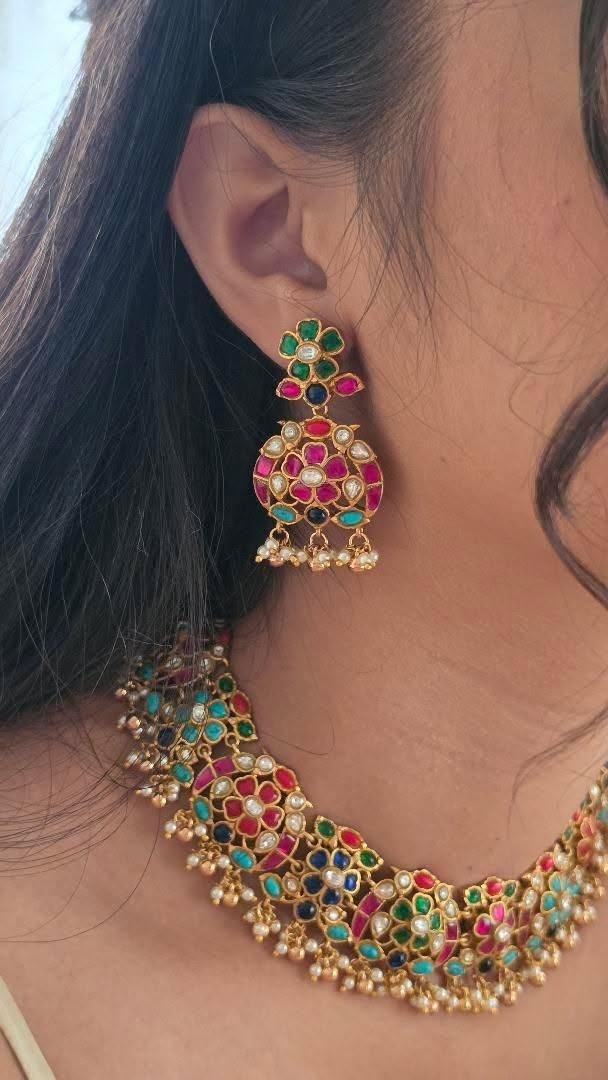 Viana handcrafted necklace Thumbnail