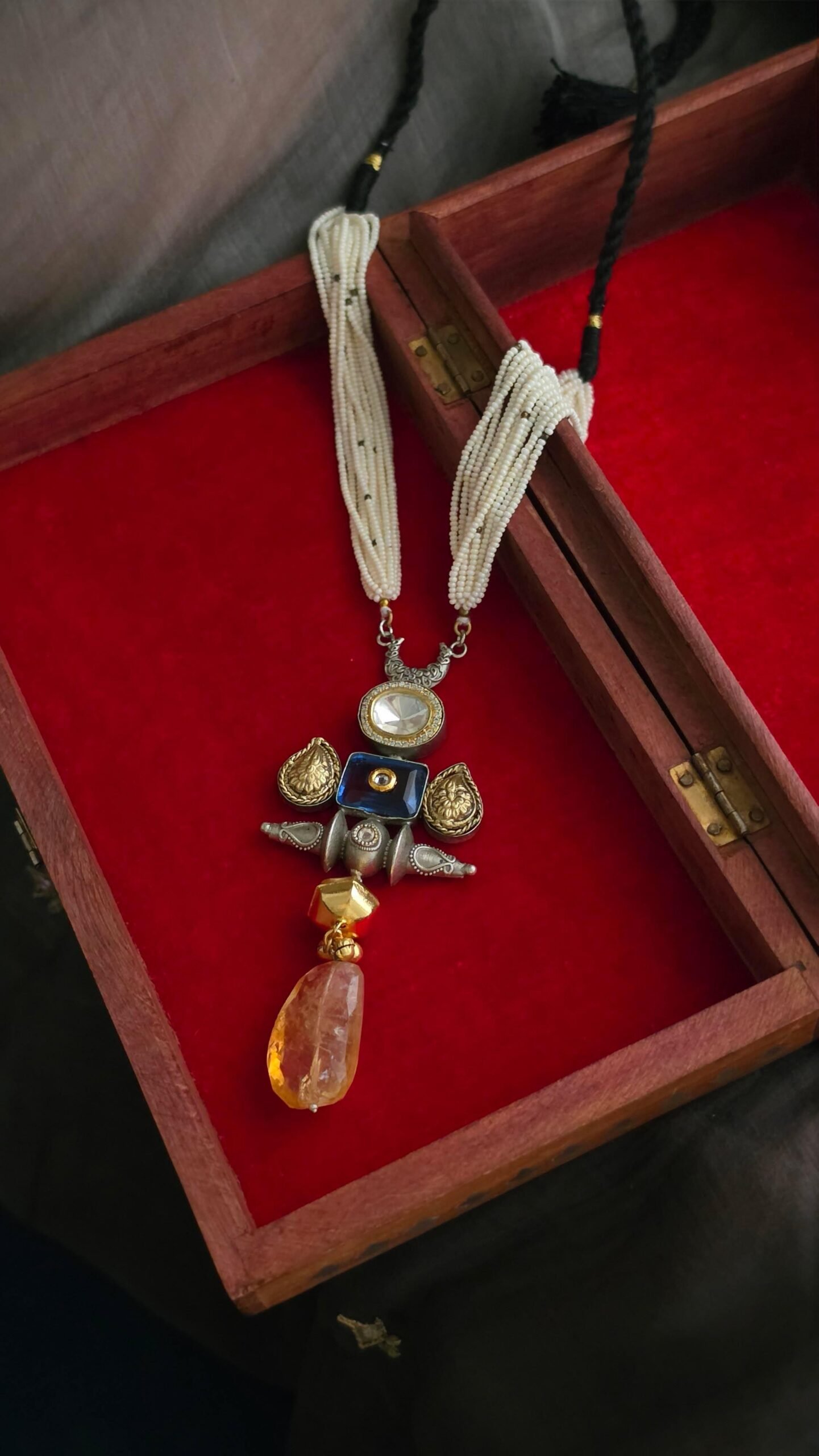 Nimrat handcrafted silver necklace Thumbnail