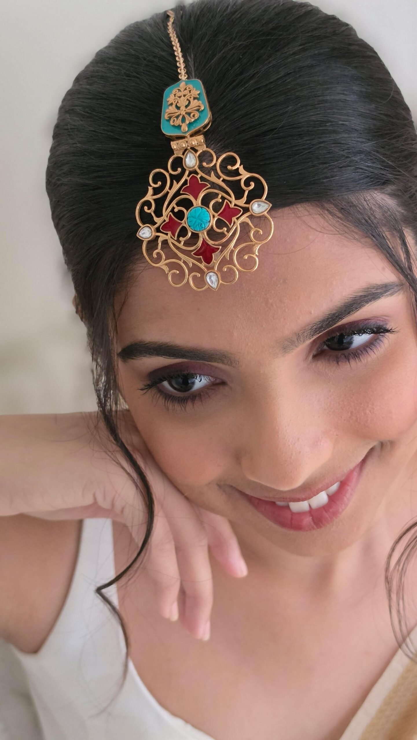 Amiara handcrafted Mangtika Thumbnail
