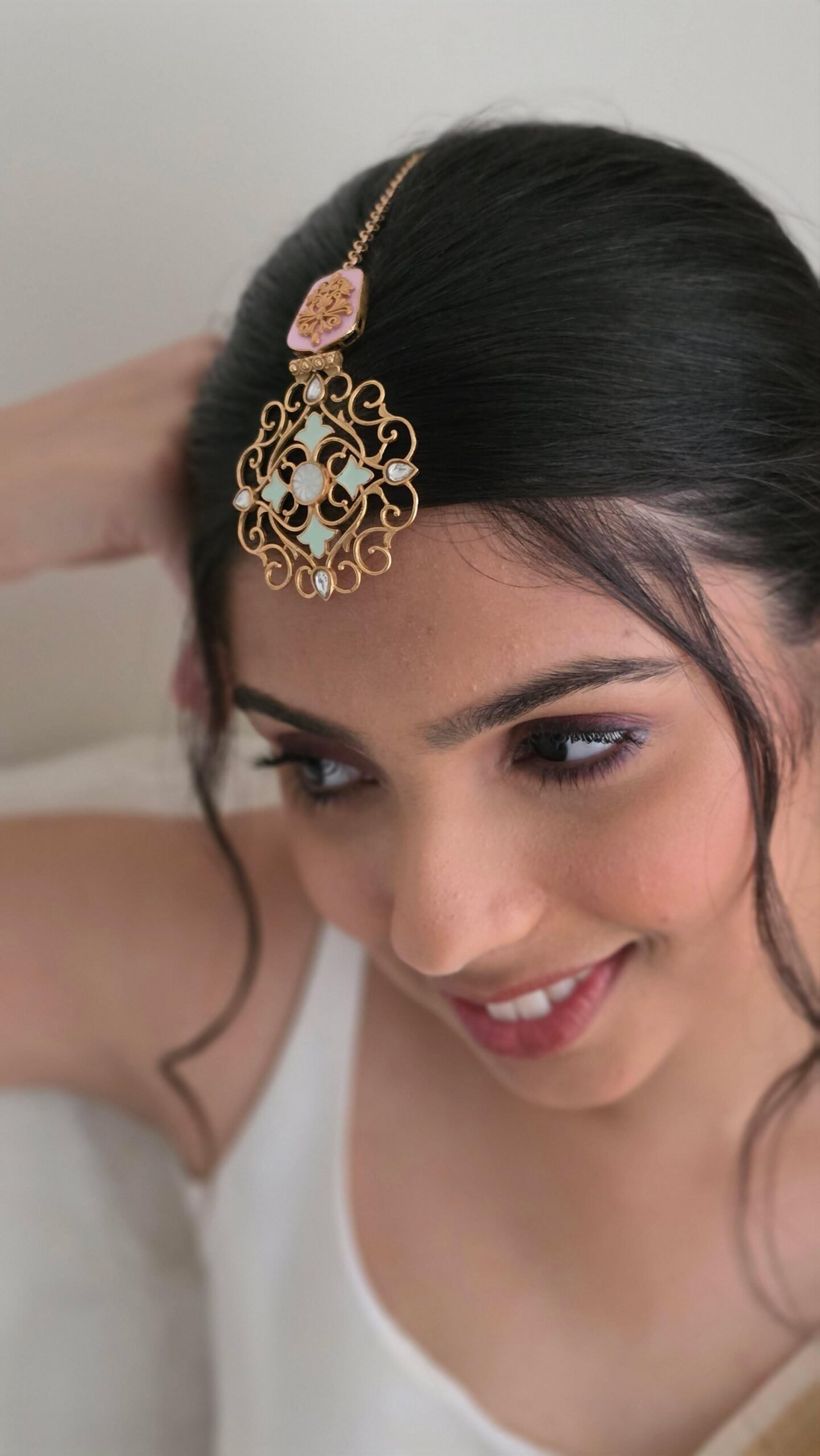 Amiara handcrafted Mangtika Thumbnail
