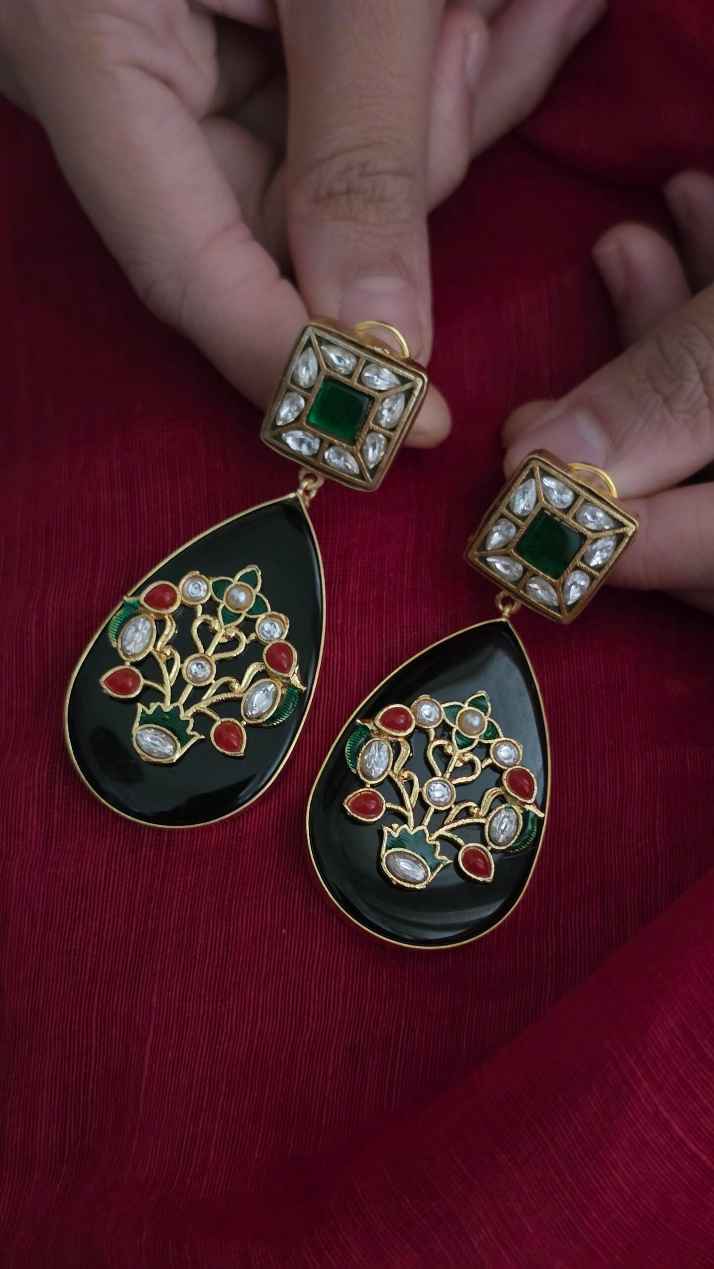 Ria Earrings Thumbnail