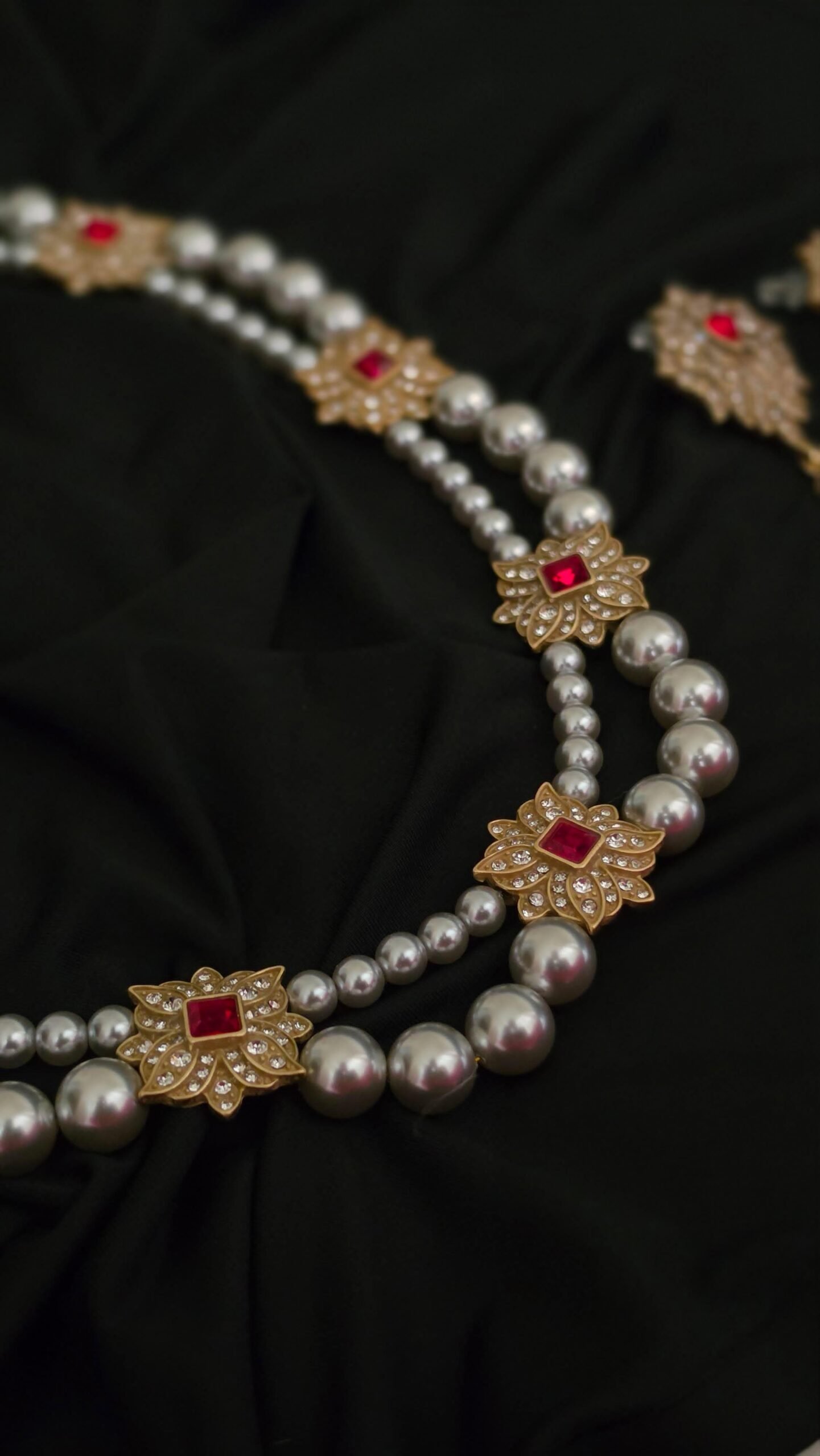 Veyra Pearl Necklace with Earrings  Thumbnail