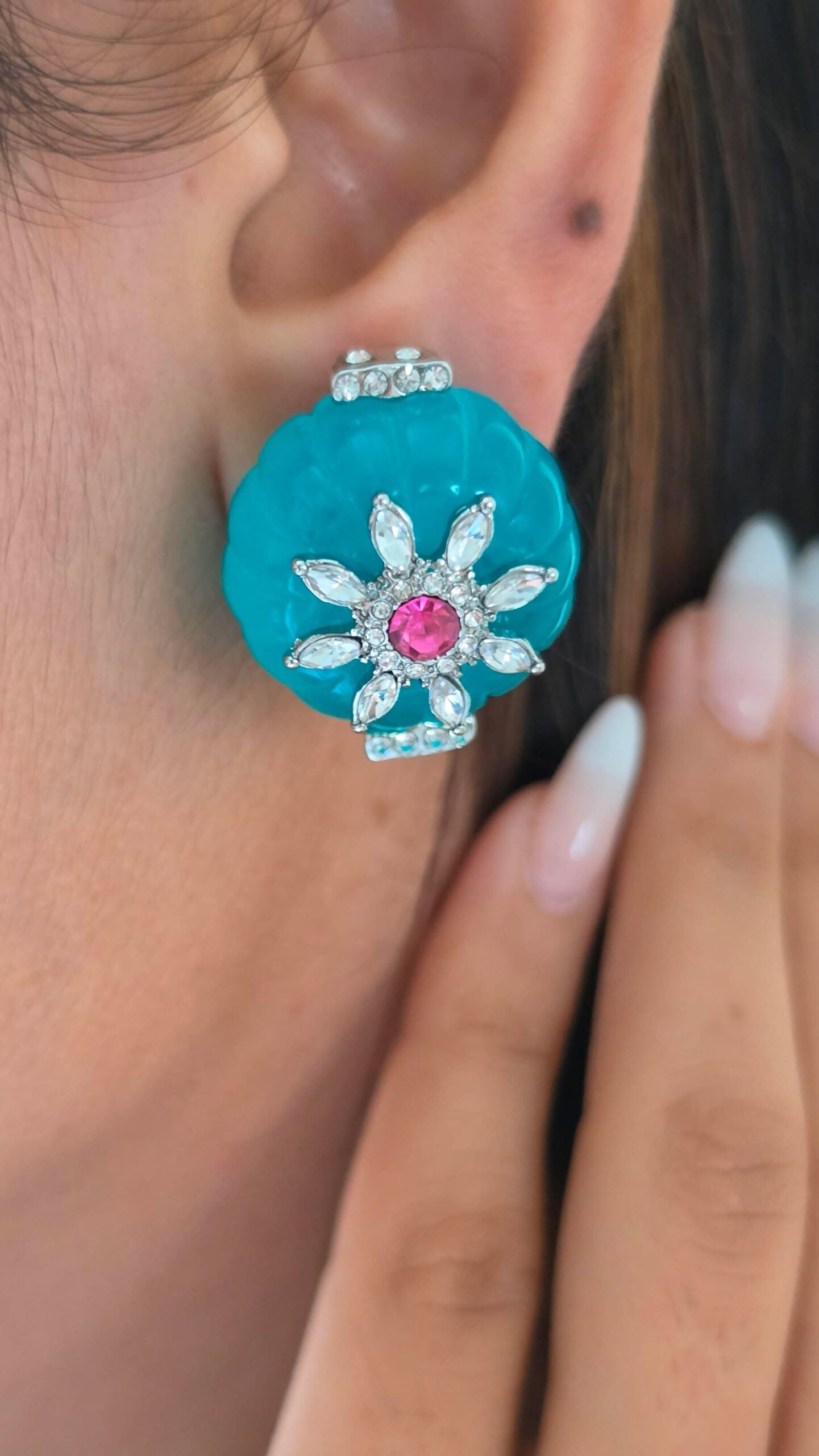Nisha semi precious stones necklace Thumbnail