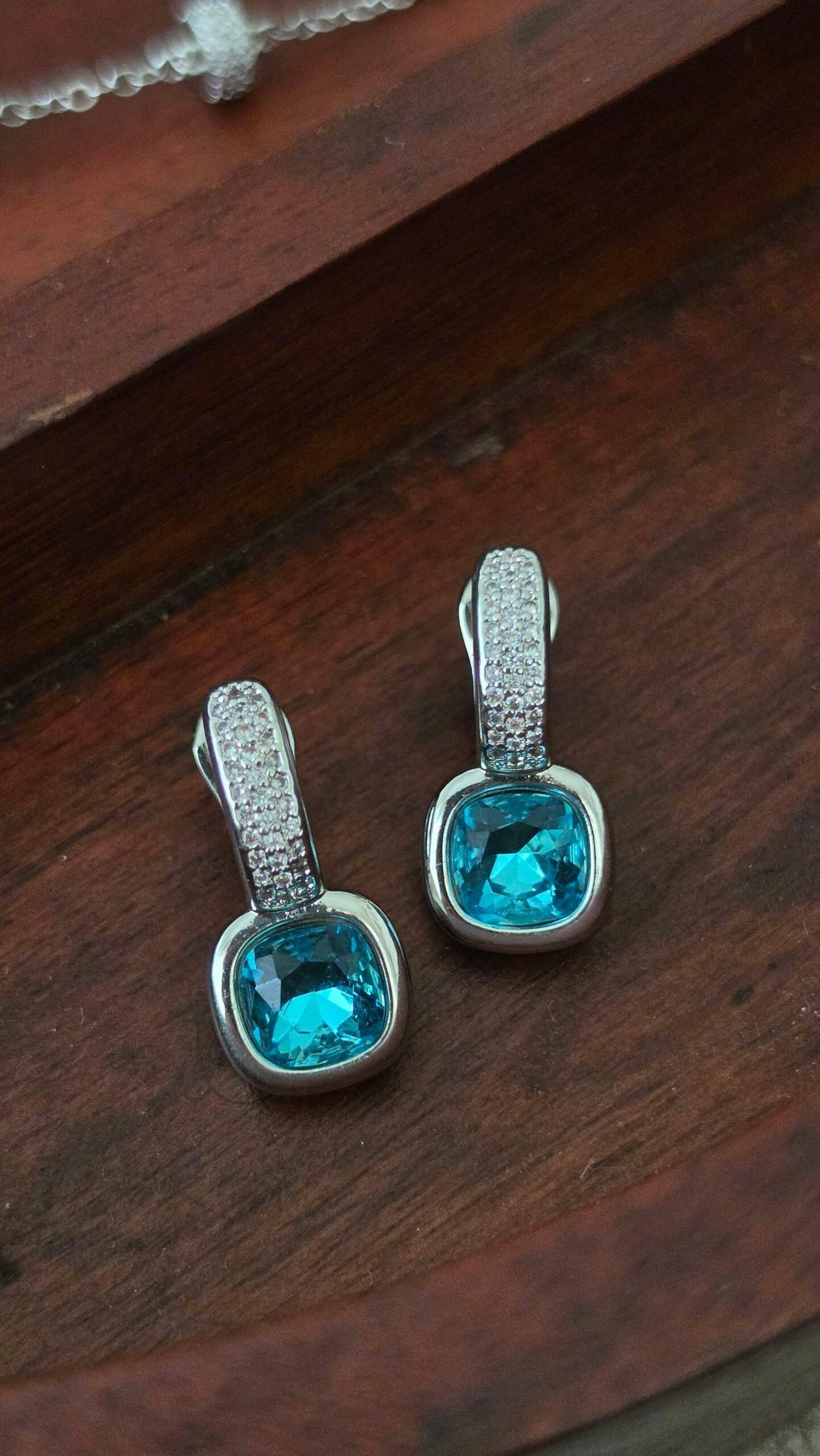 Zora semi precious stones necklace Thumbnail