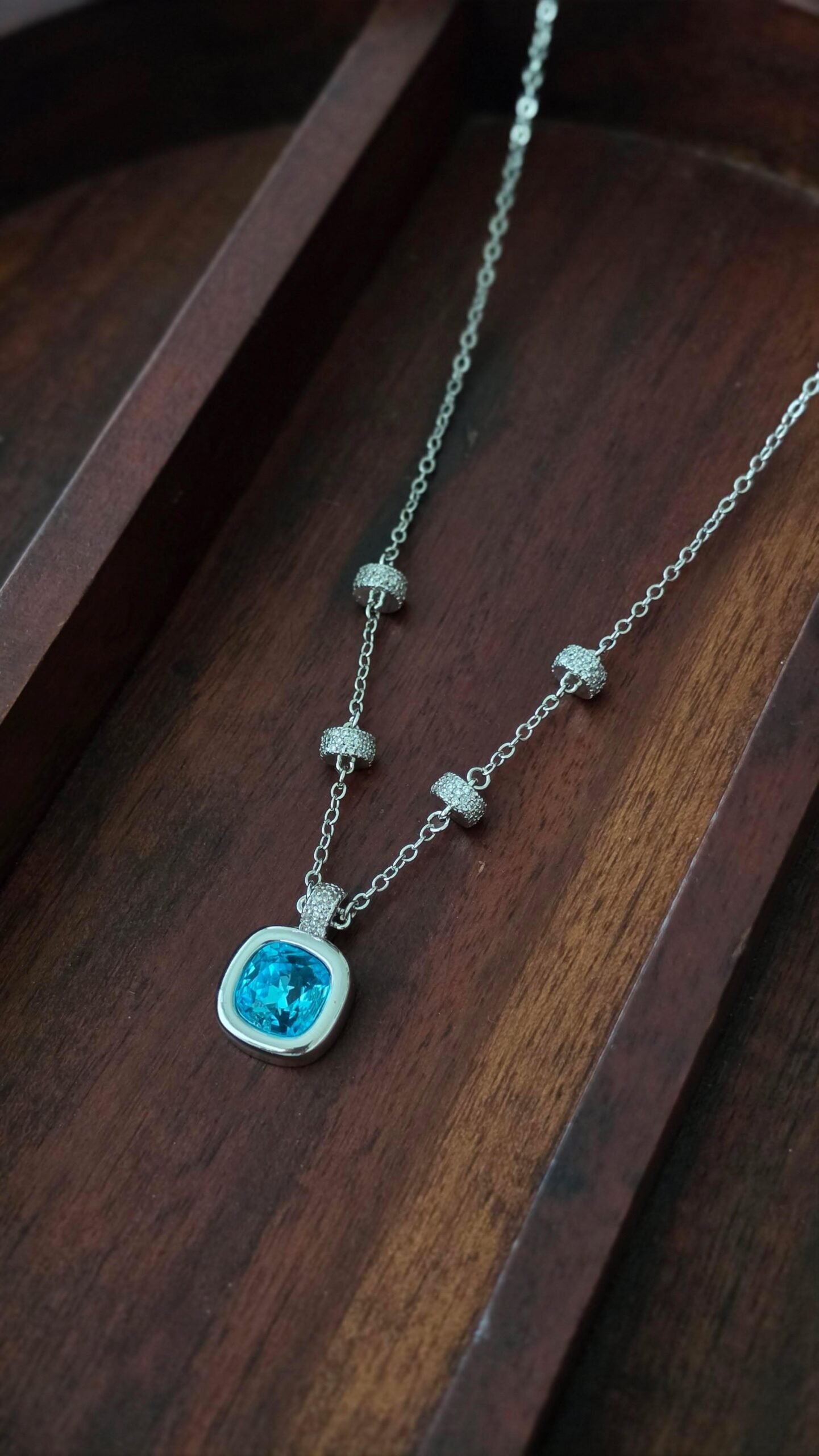 Zora semi precious stones necklace Thumbnail