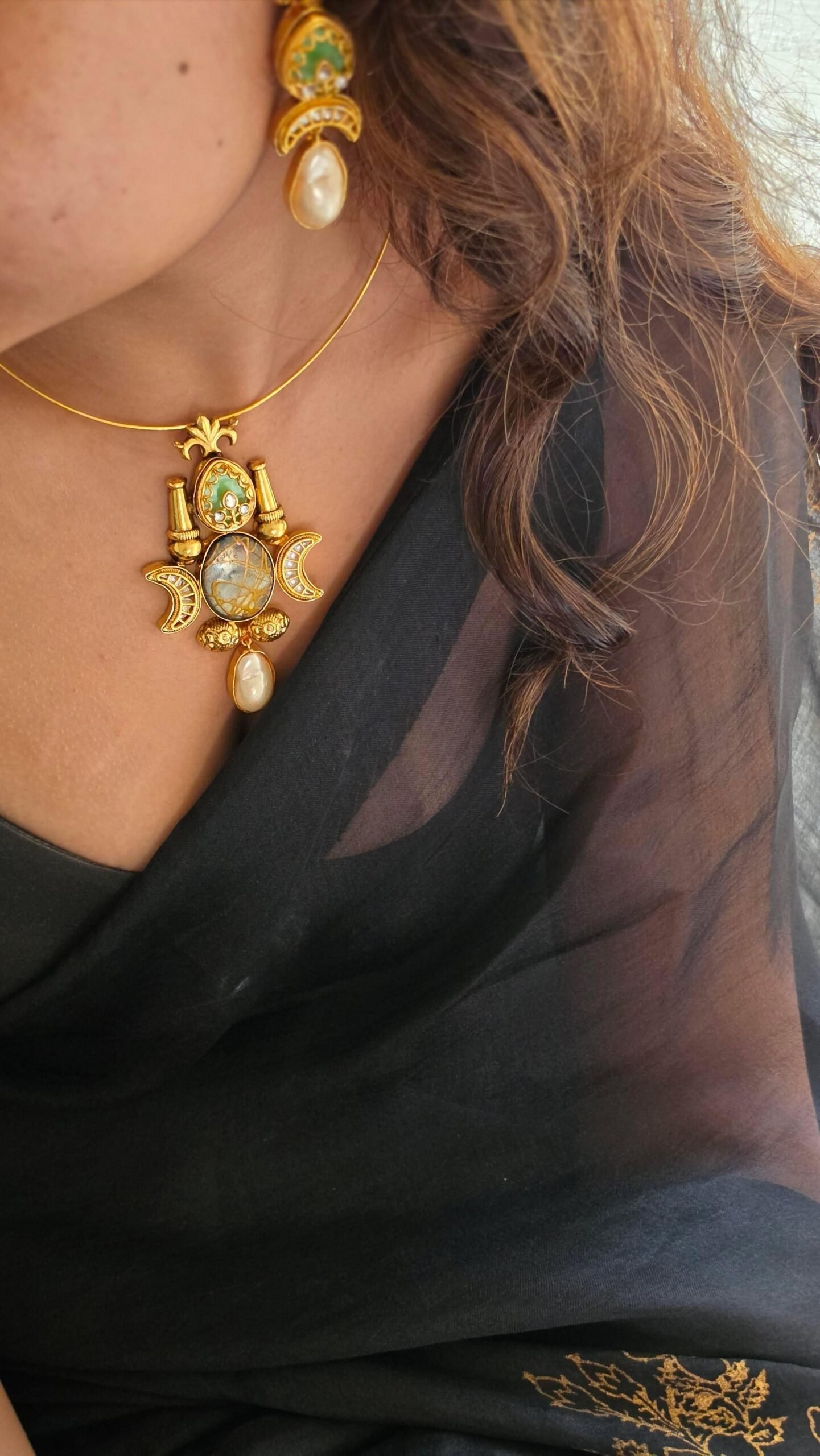 Rani semi precious pendent with earrings Thumbnail