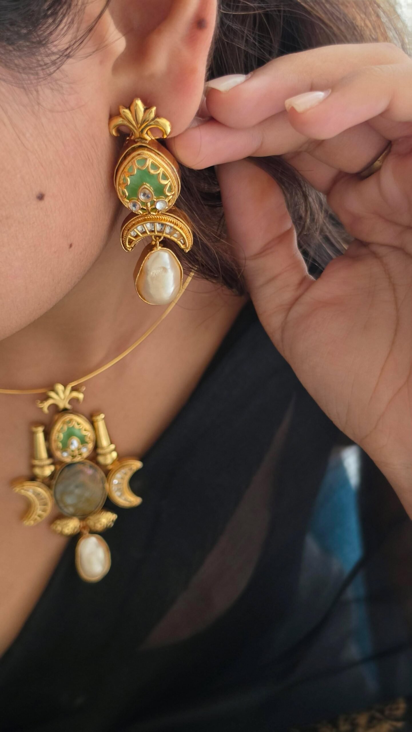 Rani semi precious pendent with earrings Thumbnail
