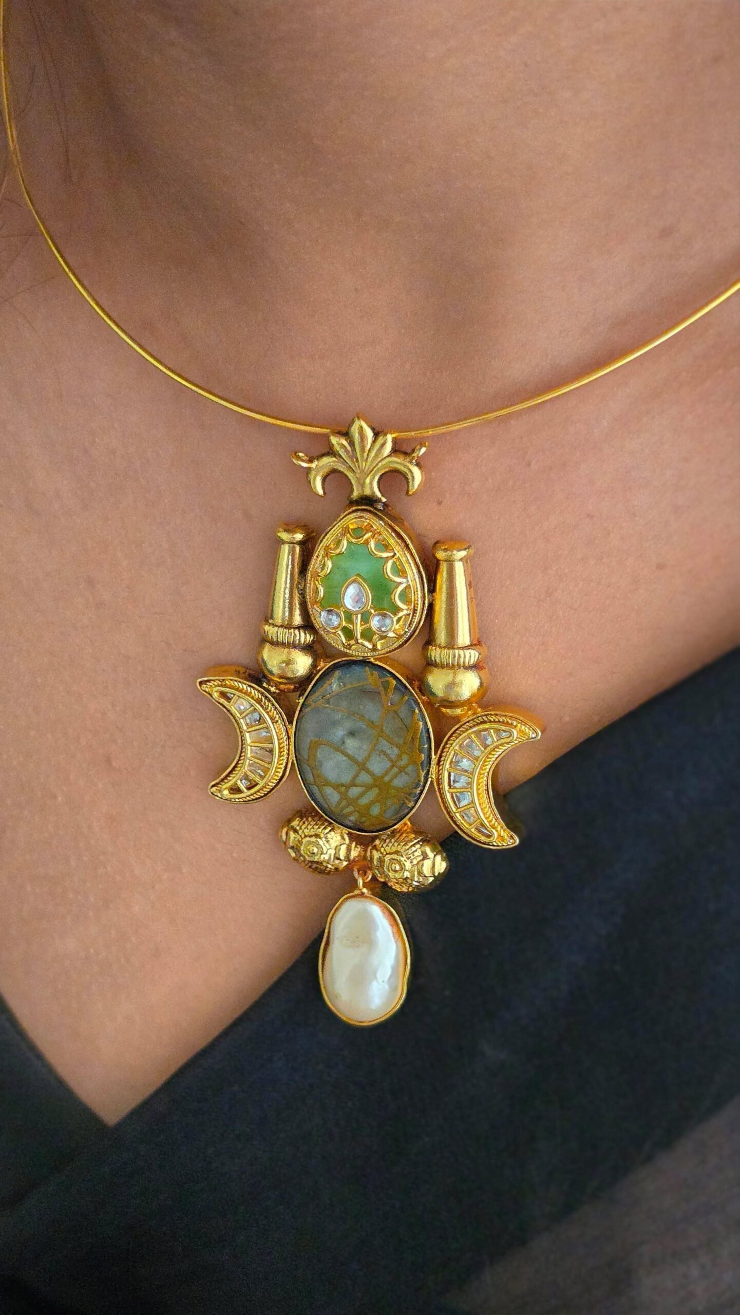 Rani semi precious pendent with earrings Thumbnail