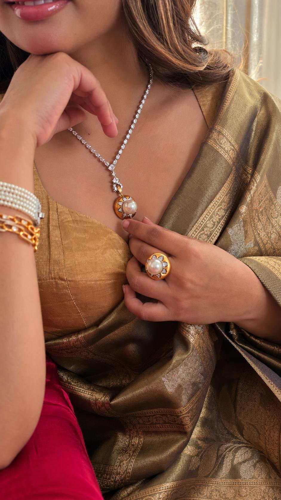 Liana Necklace Thumbnail