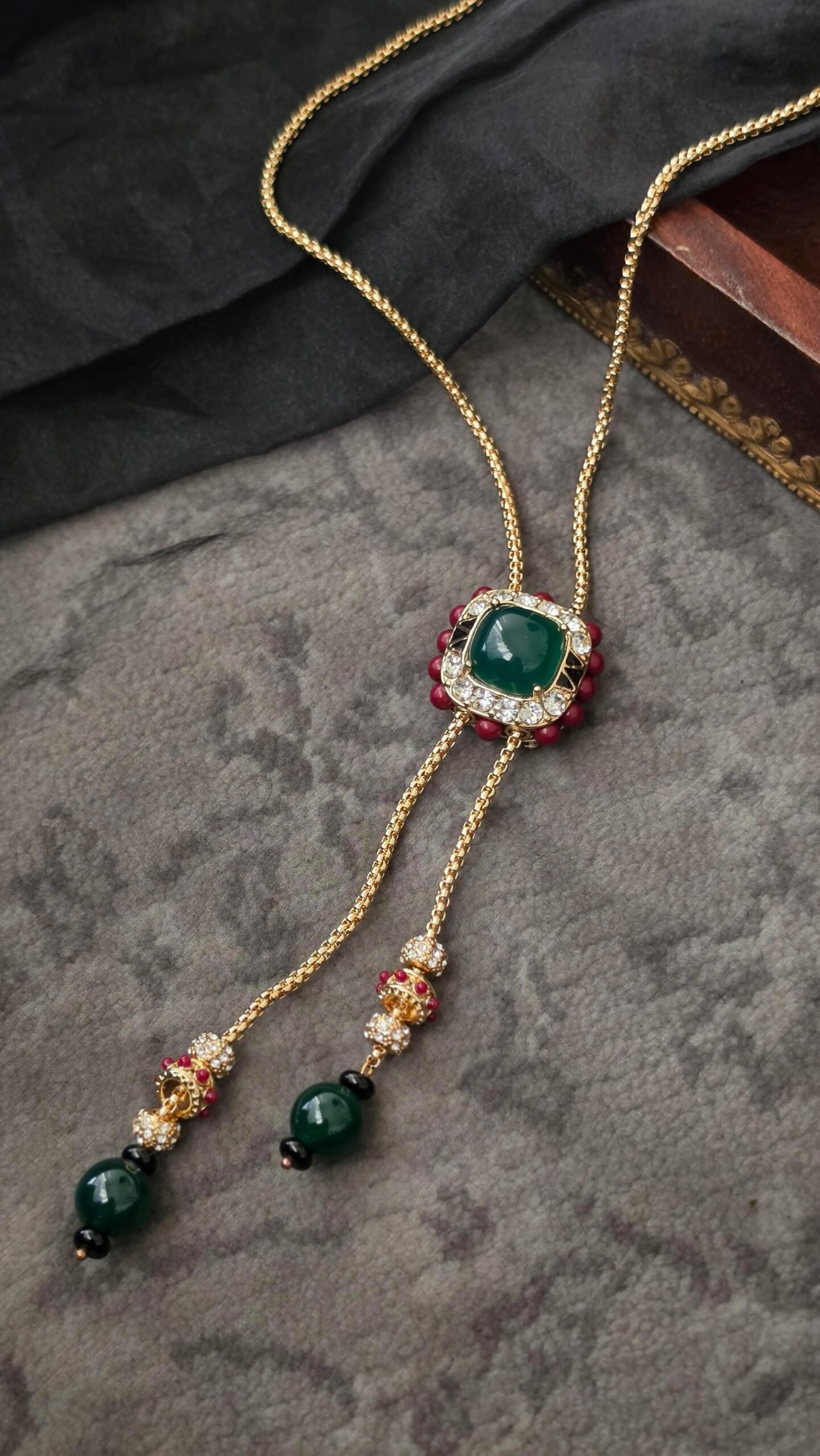 Veleria Necklace Long Necklace Thumbnail