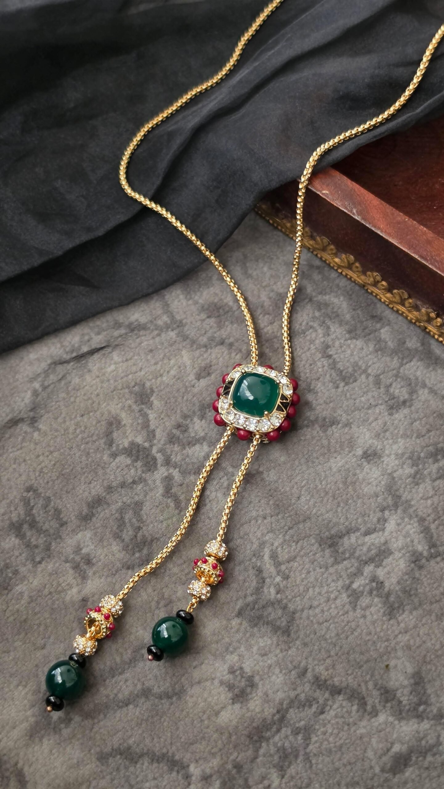 Veleria Necklace Long Necklace Thumbnail